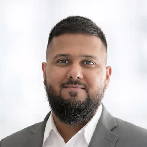 Arslan Arif - Directeur